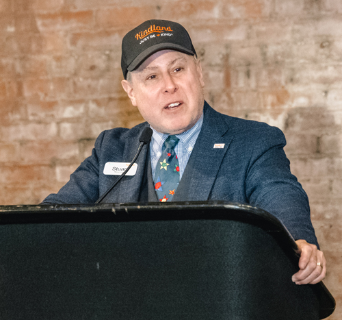Stuart Muszynski inducts Raj Aggarwal into the Cleveland International Hall of Fame
