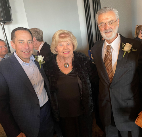 David Gilbert, Ingrida Bublys and Mayor Frank Jackson