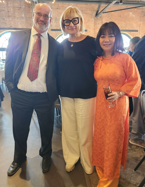 Tom Turlkaly, Svetlana Stolyarova, Oanh Loi-Powell