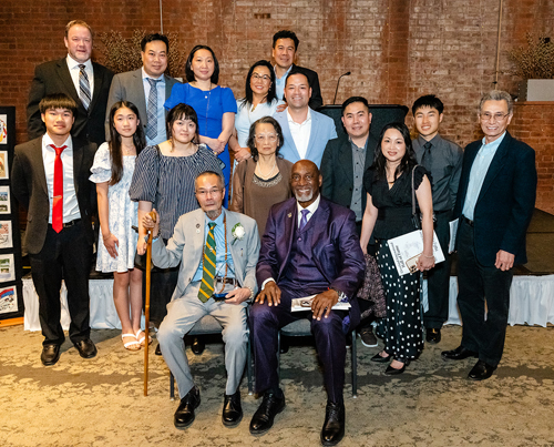 Le Nguyen friends and family