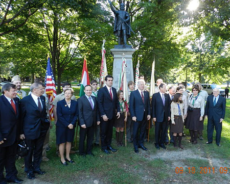 President Pál Schmitt group at the statue of Kossuth in Cleveland Ohio