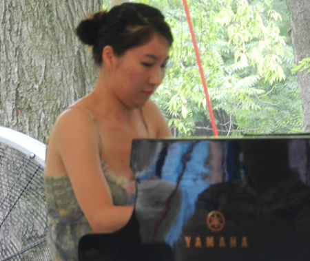 Pianist Weiwen Ma from Shanghai China 
