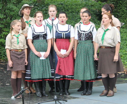 Hungarian Girl Scout Troop 34