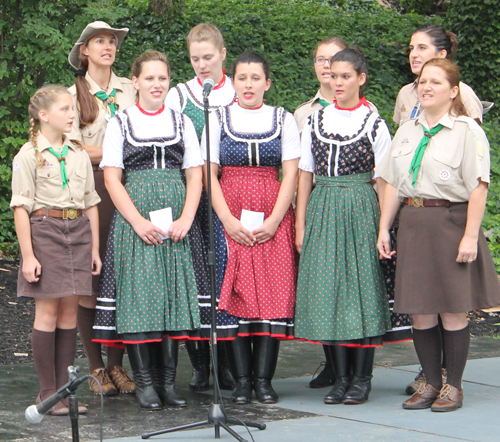 Hungarian Girl Scout Troop 34