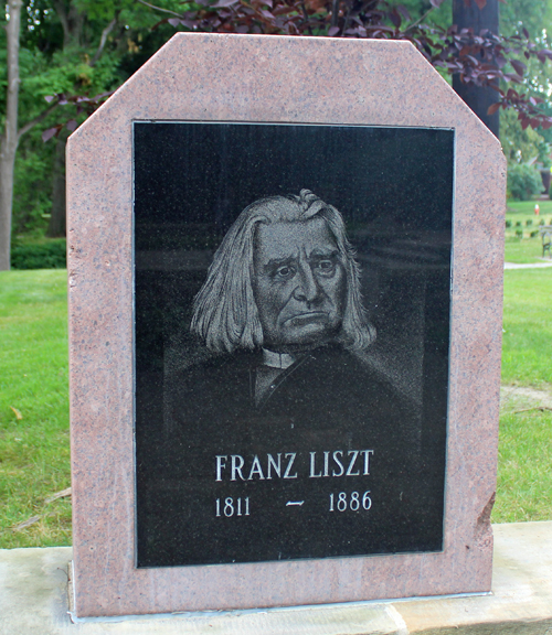 Franz Liszt monolith