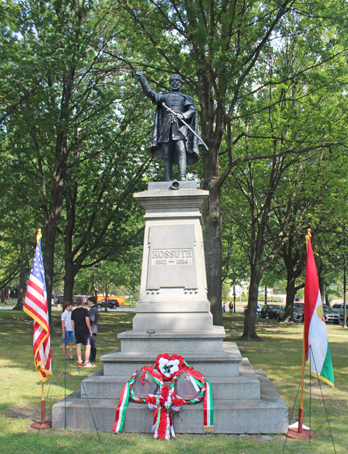 Statue of Lajos Kossuth in Cleveland