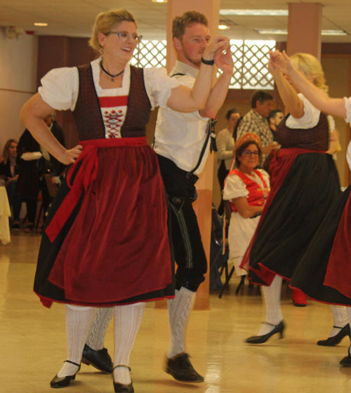 Gottscheer Tanz Und Spielkreis Austrian Dance Group