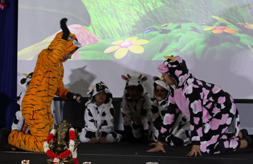 Children act out Punya Koti Folk Tale at Diwali event