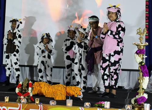 Children act out Punya Koti Folk Tale at Diwali event