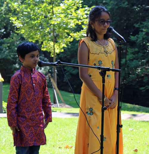 Indian kids recite Vande Mataram