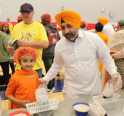 Richfield Rise Against Hunger Event Volunteers