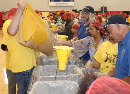 Richfield Rise Against Hunger Event Volunteers