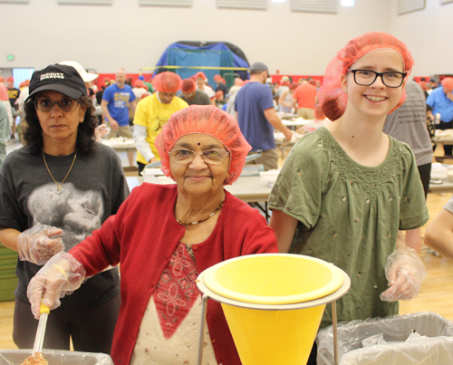 Richfield Rise Against Hunger Event Volunteers