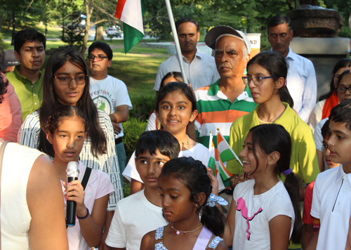 Students of the Sanatana Dharma classes spoke about various India patriotic topics