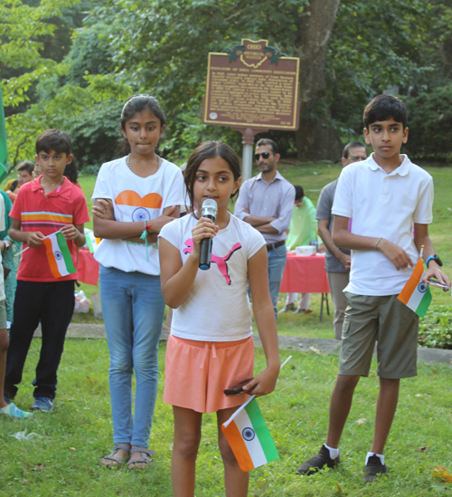 Students of the Sanatana Dharma classes spoke about various India patriotic topics