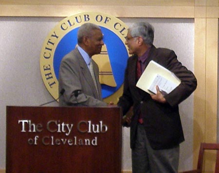 Reverend Otis Moss greets Rajmohan Gandhi