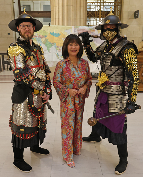 Oanh Powell and Silk Road