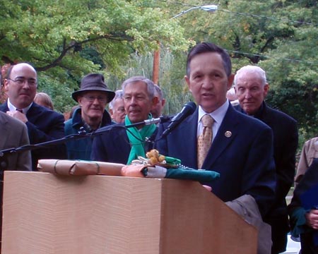 Congressman Dennis Kucinich - Cleveland Irish Cultural Garden photos by Dan Hanson