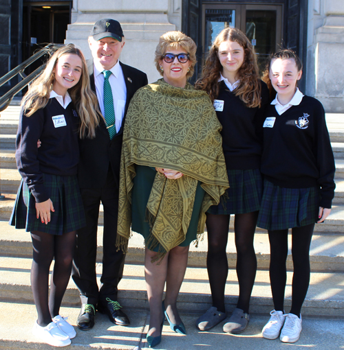 Ambassador Geraldine Byrne Nason and Ambassador Ed Crawford with St. Joseph Academy girls on the steps of Cleveland City Hall