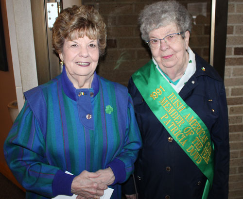 Sisters Maureen and Pat Dowd