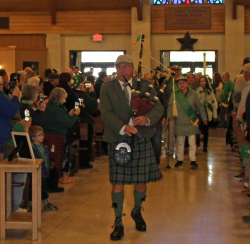 Bruce Grieg piping in th Processional