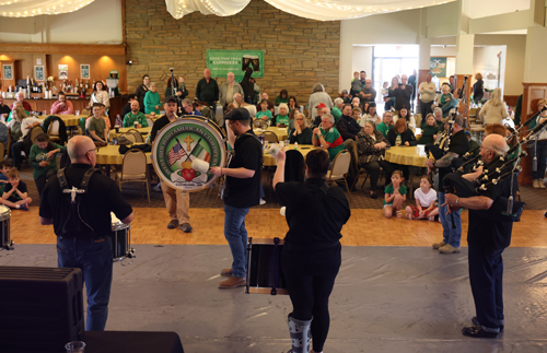 West Side Irish American Club Pipe Band 