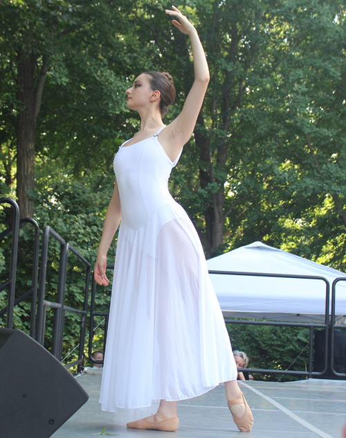 Cleveland Ballet performers