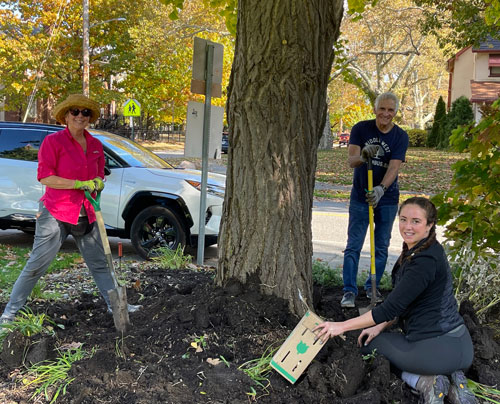 Italian Cultural Garden Clean up crew