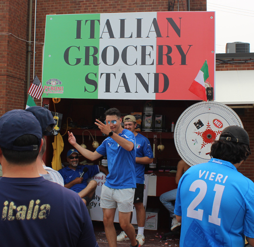 Our Lady of Mt Carmel festival - Italian stand