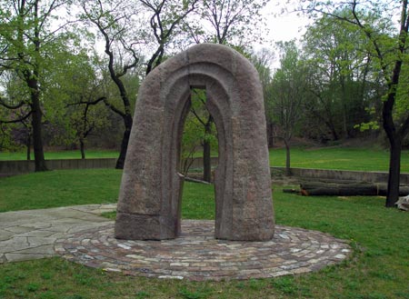 Latvian arch sculpture in Latvian Garden (Dan Hanson photo)