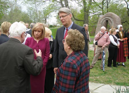 Latvian President Valdis Zatlers and wife Lilita greet the Cleveland Latvian community