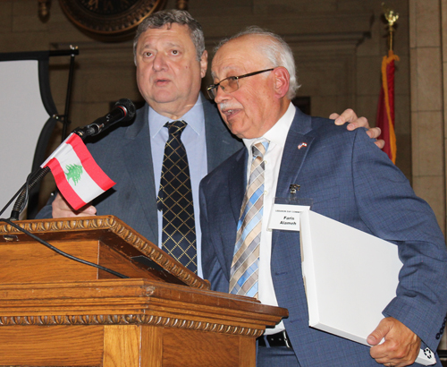 Pierre Bejjani presents award to Faris Alameh