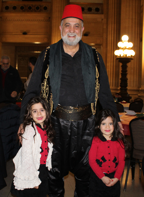 Tiger with 2 little girls