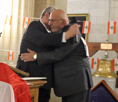 Fahim Gemayel receives honor from ALCC