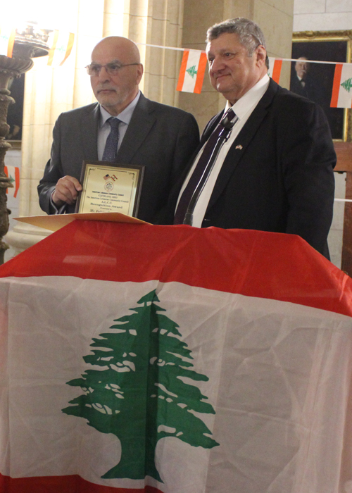 Fahim Gemayel receives honor from ALCC