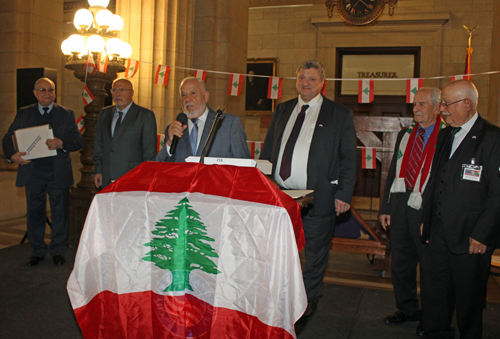 Lebanese International Business Council accepts award from  ALCC