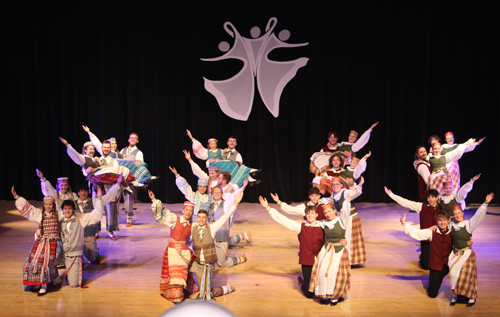 Svyturys Dancers from Cleveland at Juventus Lithuanian Folk Dance Festival