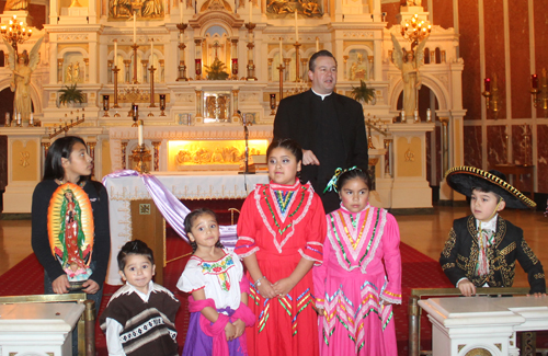 Mexican children in St Casimir Church