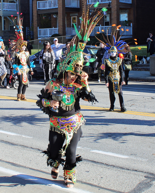 Day of the Dead Mexican dancers