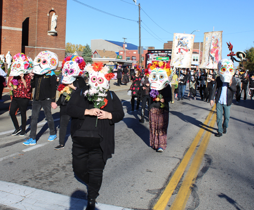 Day of the Dead Skulls and Skeletons Parade in Cleveland 2022