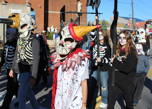 Day of the Dead Skulls and Skeletons Parade in Cleveland 2022