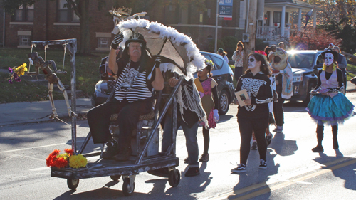 Day of the Dead Skulls and Skeletons Parade in Cleveland 2022