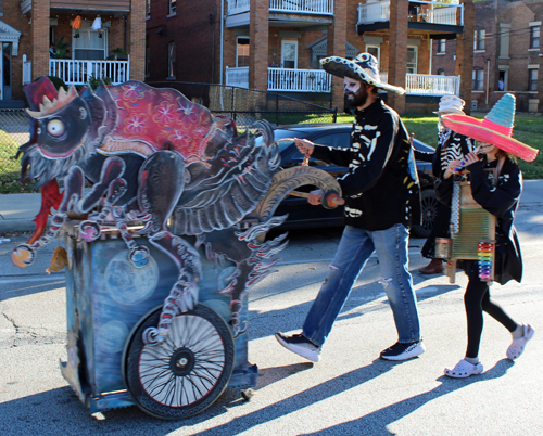 Day of the Dead Skulls and Skeletons Parade in Cleveland 2022