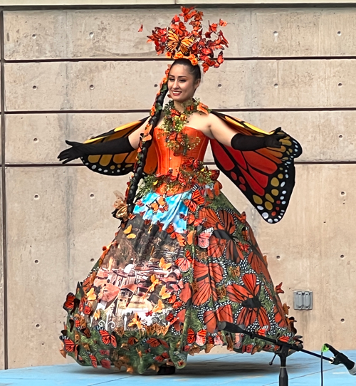 Colorful Mexican traditional dress - Mexican fashion in Cleveland