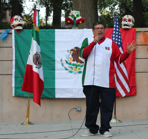 Aztec and Folklorico Mexican Dancers