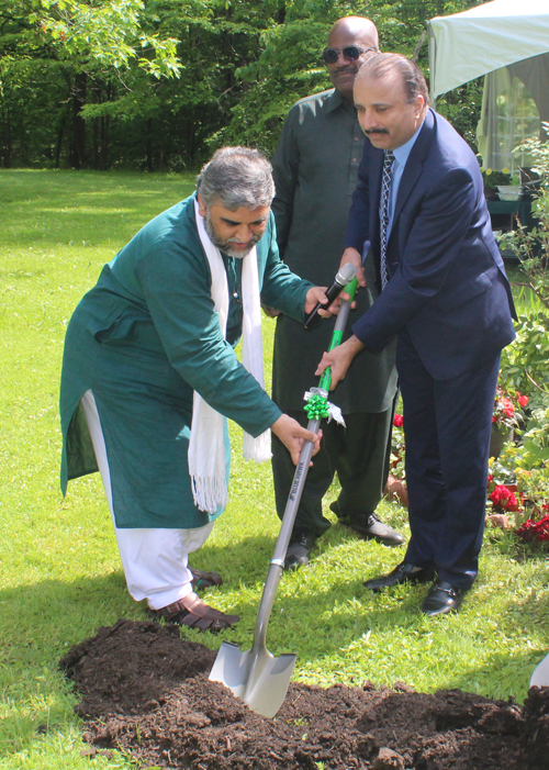 Groundbreaking of Pakistan Cultural Garden