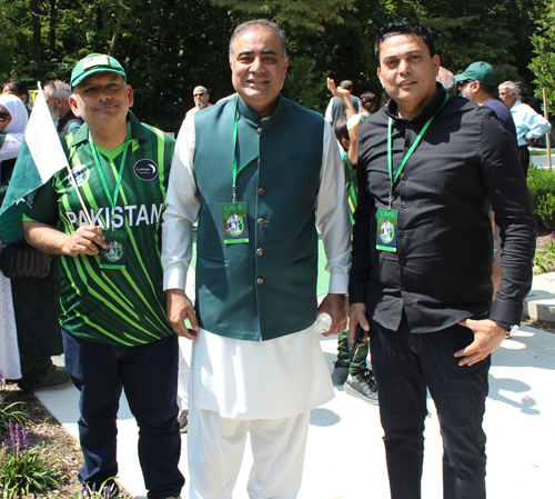 Pakistani Cultural Garden men