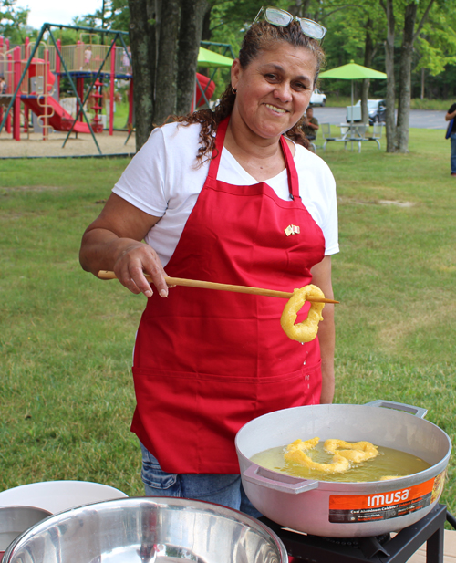 Making Picarones
