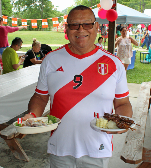 Eating at PERUCAN-OH picnic