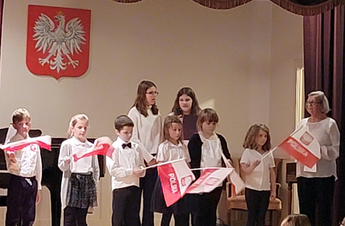 Kids perform at Polish Independence Day